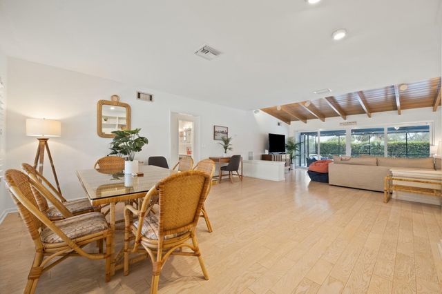 337 N Fairway N, Tequesta, FL 33469