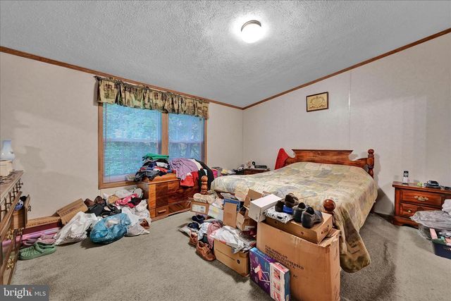 902 IVY LN, Ephrata, PA 17522