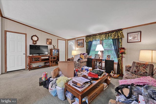 902 IVY LN, Ephrata, PA 17522
