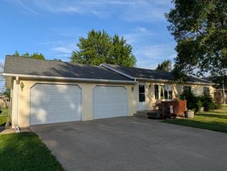 223 Rainbow Drive, Marshall, MN 56258