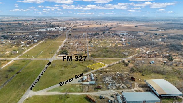 210 Bexar, Elmendorf, TX 78112