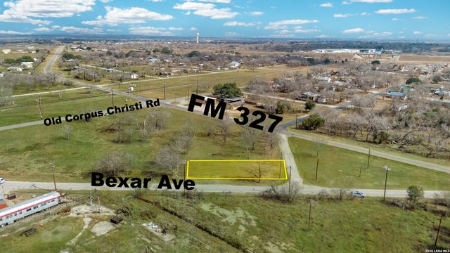 210 Bexar, Elmendorf, TX 78112