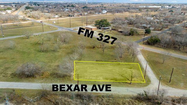 210 Bexar, Elmendorf, TX 78112