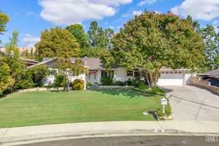 5261 Montecito Drive, Bakersfield, CA 93306