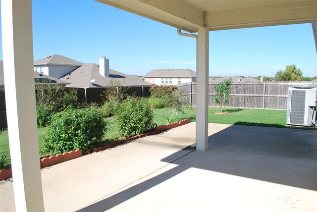 704 Corral Street, Cross Roads, TX 76227