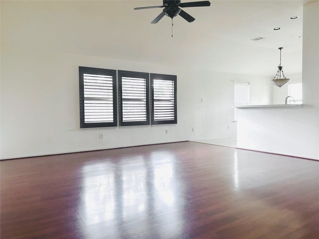704 Corral Street, Cross Roads, TX 76227