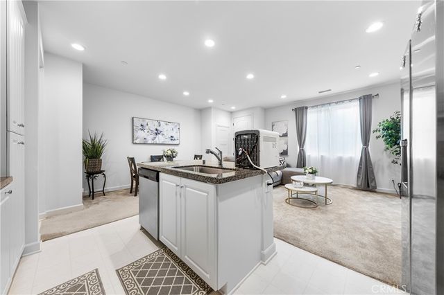 3641 E Moonlight 51, Ontario, CA 91761