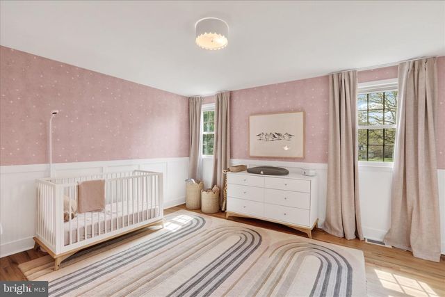 300 ROBIN HOOD DR, Yardley, PA 19067