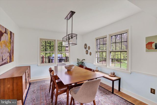 300 ROBIN HOOD DR, Yardley, PA 19067