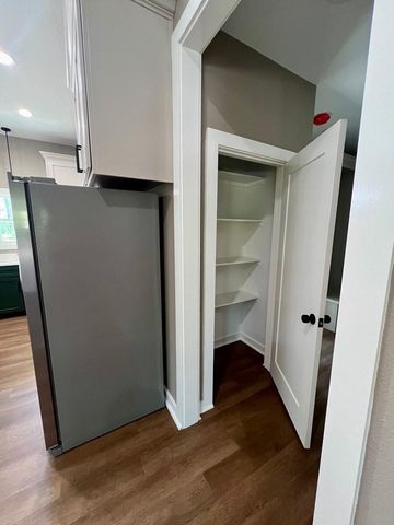 105 Cooper Rd, Zavalla, TX 75980