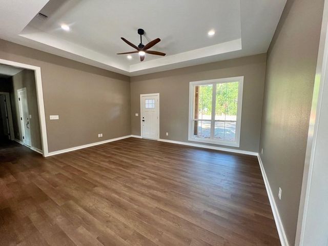 105 Cooper Rd, Zavalla, TX 75980