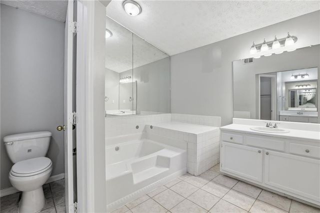 1486 Carriage Lane, Jonesboro, GA 30238