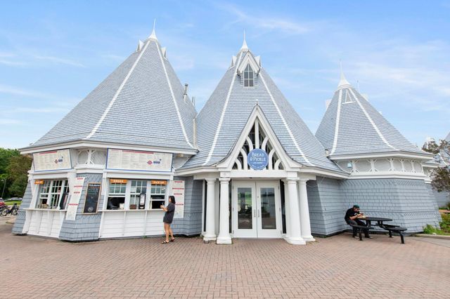 4625 Lyndale Avenue S, Minneapolis, MN 55419