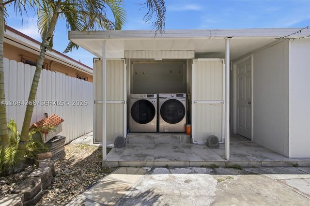 301 SW 36th Ave, Miami, FL 33135