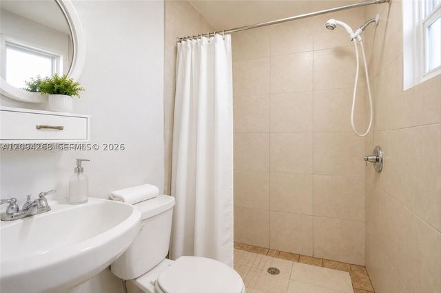 301 SW 36th Ave, Miami, FL 33135
