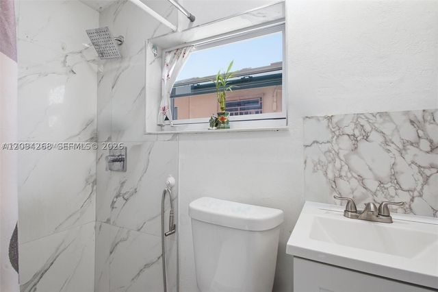 301 SW 36th Ave, Miami, FL 33135