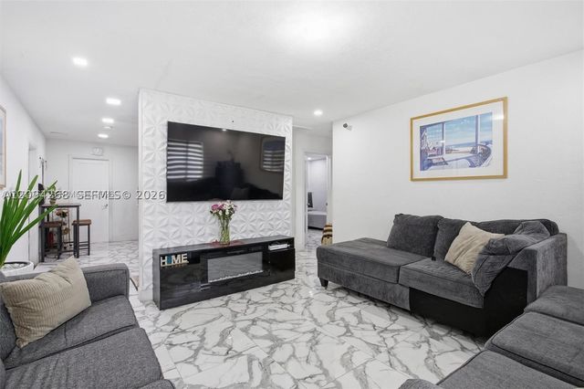 301 SW 36th Ave, Miami, FL 33135