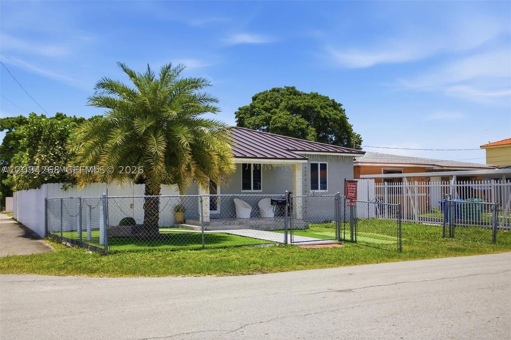 301 SW 36th Ave, Miami, FL 33135