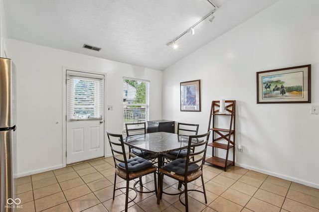 6641 Crestwell Lane, Indianapolis, IN 46268