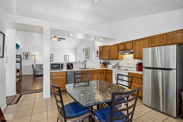 6641 Crestwell Lane, Indianapolis, IN 46268