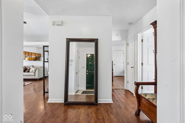 6641 Crestwell Lane, Indianapolis, IN 46268