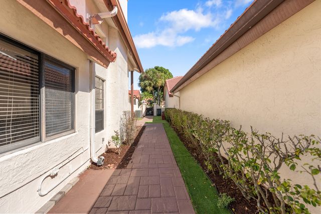 21669 Town Place Drive, Boca Raton, FL 33433