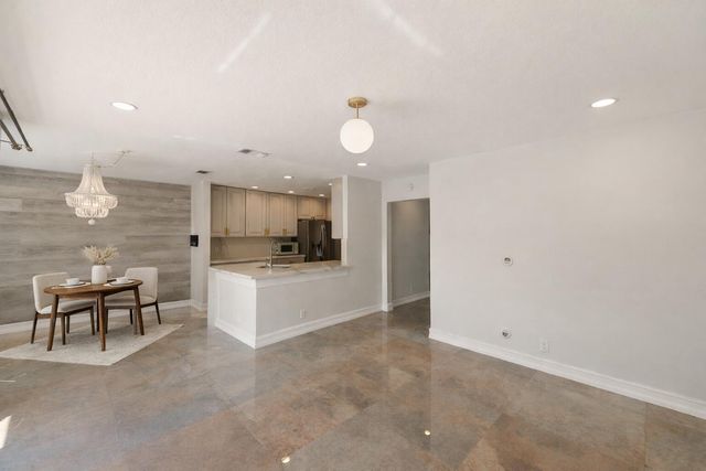 21669 Town Place Drive, Boca Raton, FL 33433