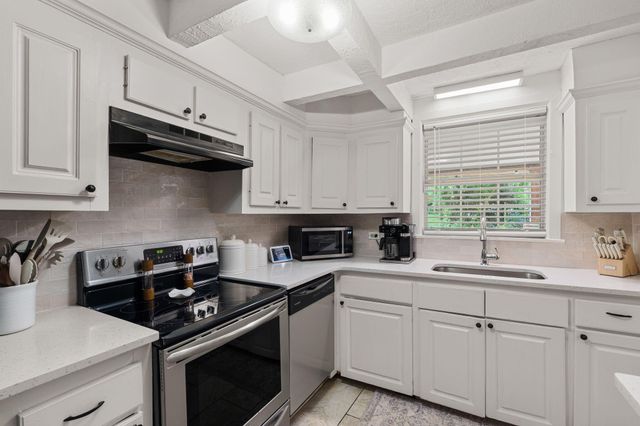 1710 Eva St., Hattiesburg, MS 39401