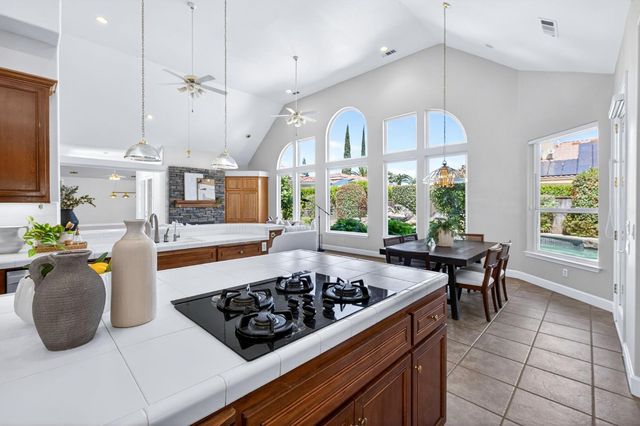 1550 E Starpass Drive, Fresno, CA 93730