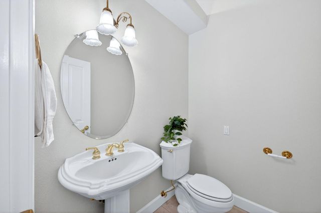 1550 E Starpass Drive, Fresno, CA 93730