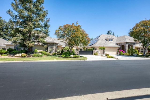1550 E Starpass Drive, Fresno, CA 93730