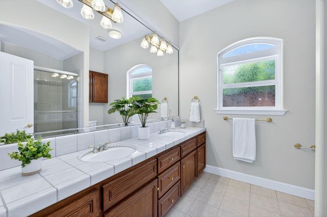 1550 E Starpass Drive, Fresno, CA 93730
