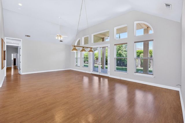 1550 E Starpass Drive, Fresno, CA 93730
