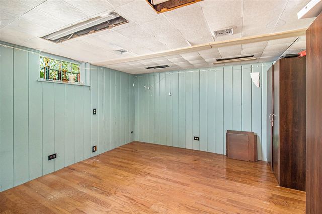 115 N Emily Street, Ludington, MI 49431