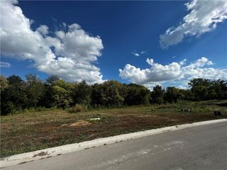 404 Ellas Way, Liberty, MO 64068