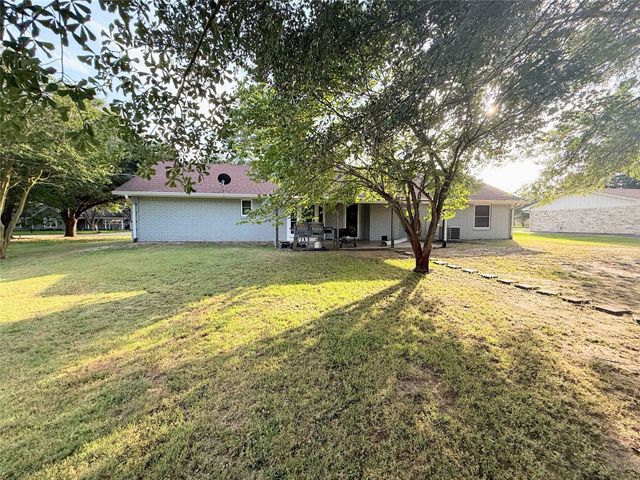 1111 Joel Street, Groesbeck, TX 76642