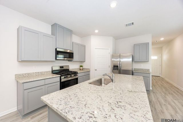 1009 Renova Drive, Baton Rouge, LA 70820