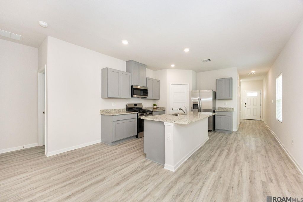 1009 Renova Drive, Baton Rouge, LA 70820