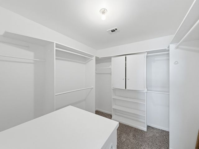 312 Charlie Drive, Whitesboro, TX 76273