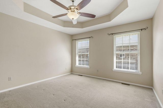 3931 S Hillsdale Avenue, Springfield, MO 65807