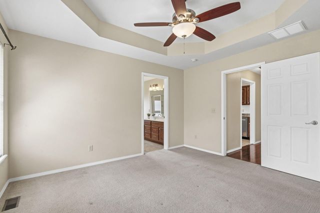 3931 S Hillsdale Avenue, Springfield, MO 65807