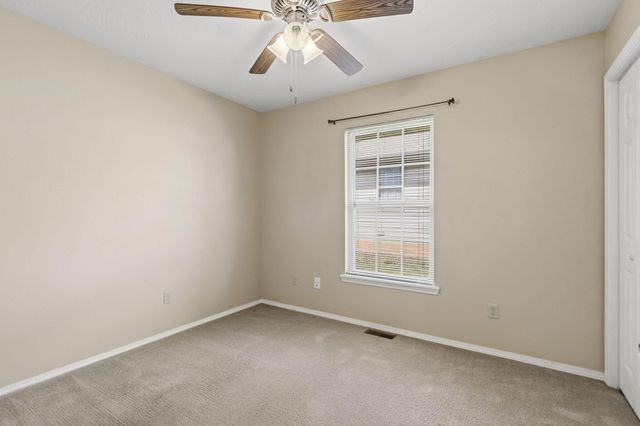 3931 S Hillsdale Avenue, Springfield, MO 65807