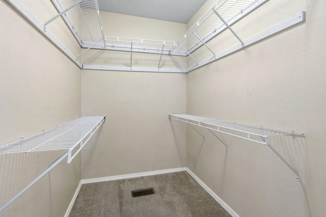 3931 S Hillsdale Avenue, Springfield, MO 65807