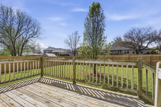 3931 S Hillsdale Avenue, Springfield, MO 65807
