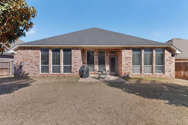 2502 Morningstar Lane, Arlington, TX 76001