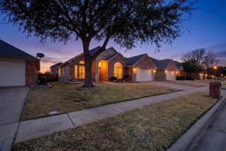 2502 Morningstar Lane, Arlington, TX 76001