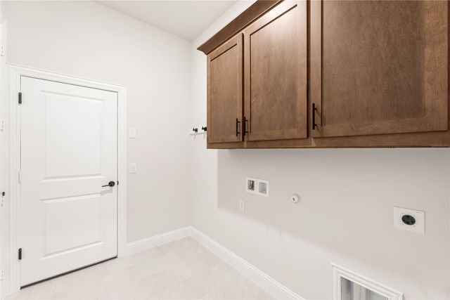 2309 Legacy Oaks Lane, Bedford, TX 76021