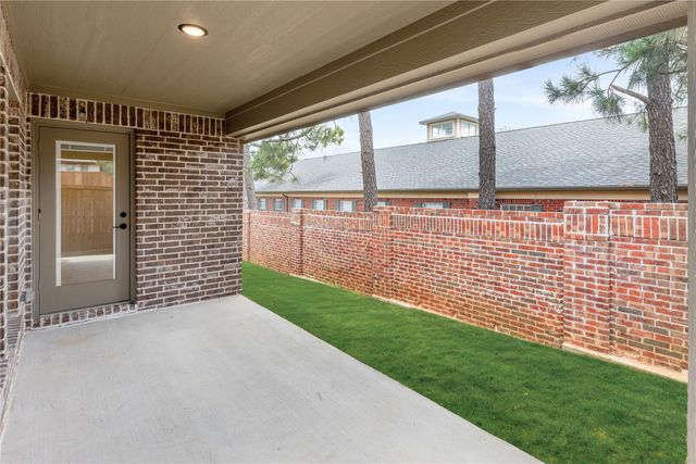 2309 Legacy Oaks Lane, Bedford, TX 76021