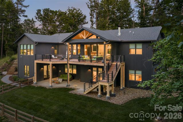 27 Tommy Ray Ridge, Weaverville, NC 28787