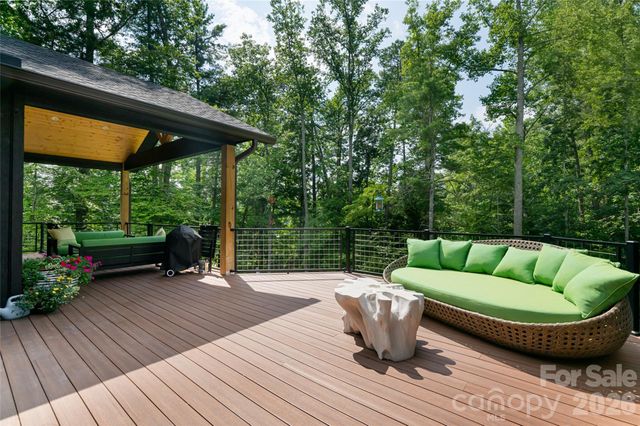 27 Tommy Ray Ridge, Weaverville, NC 28787